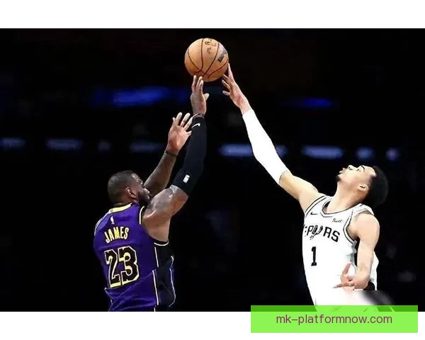 靠走后门留在NBA的他成森林狼救星 打破质疑实现逆袭
